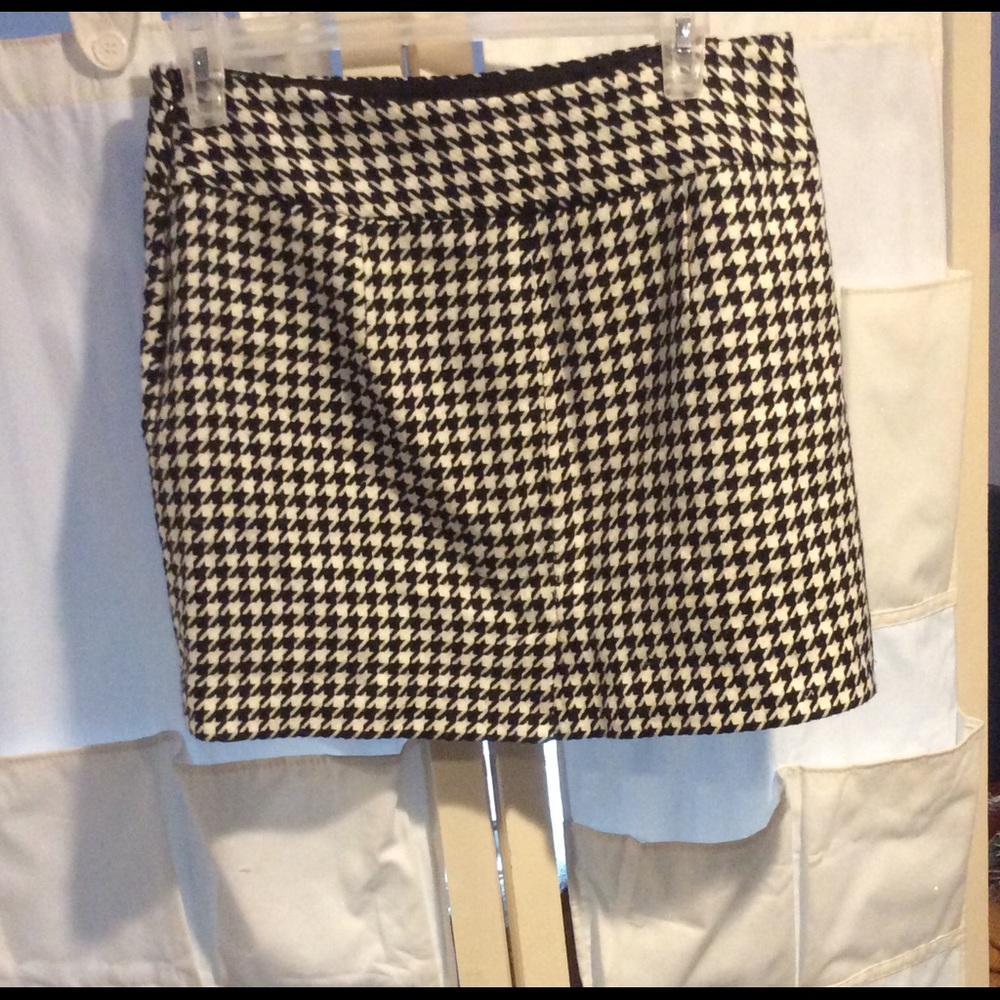 The Limited houndstooth skirt